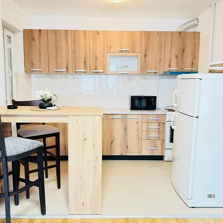 Apartamento Family Nest - Two-bedroom In Centre By He-ra Skopie