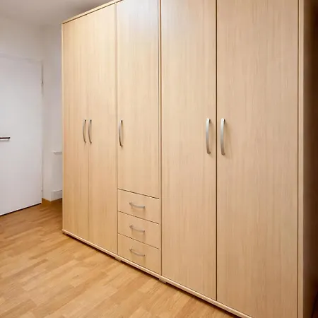 Family Nest - Two-bedroom In Centre By He-ra Skopje