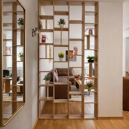 Appartamento Family Nest - Two-bedroom In Centre By He-ra *