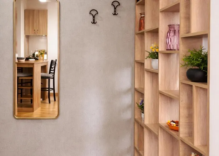 Family Nest - Two-bedroom In Centre By He-ra Skopje